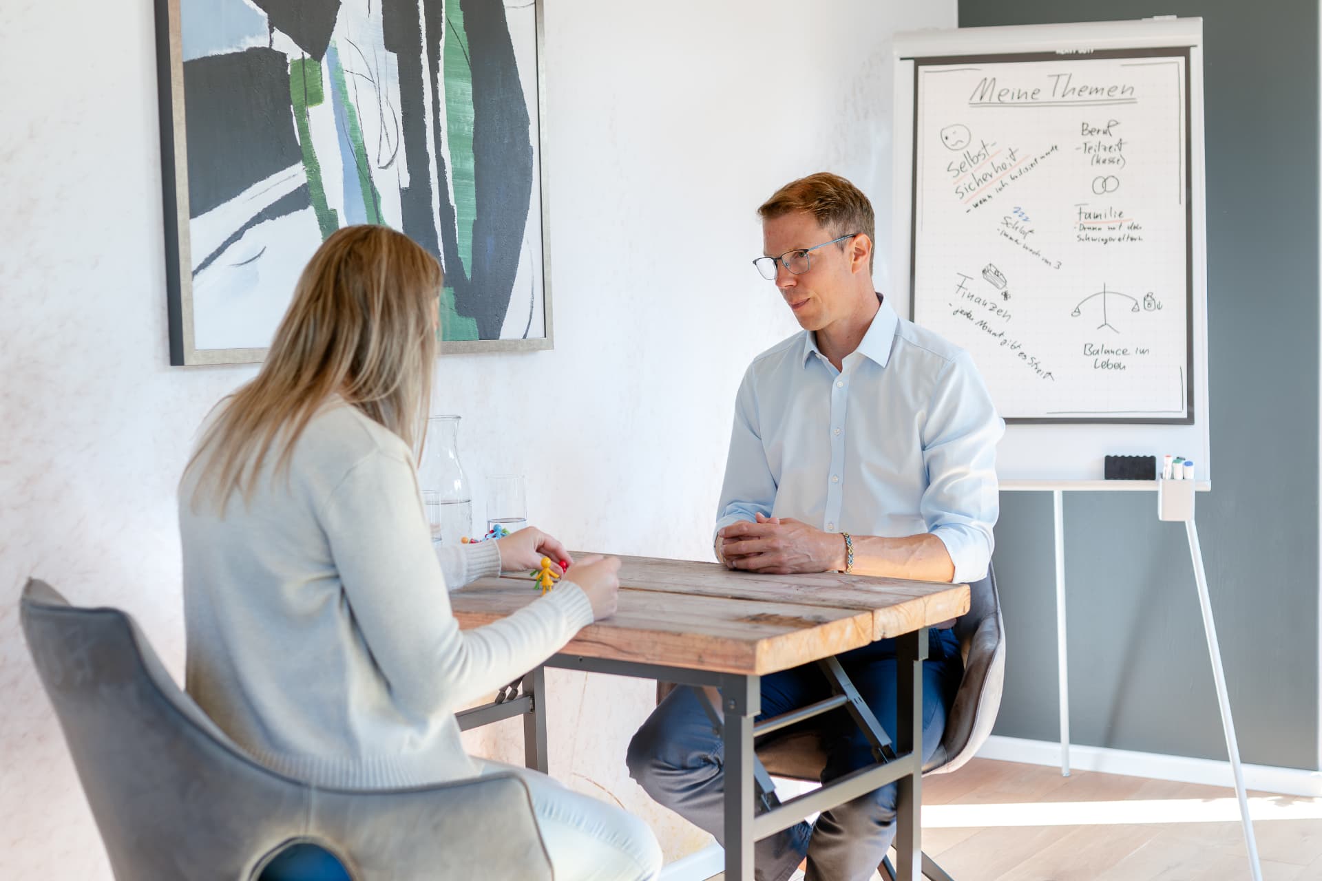 Björn im Gespräch beim 1:1 Tiefen-Coaching im BAM Space in Harsefeld
